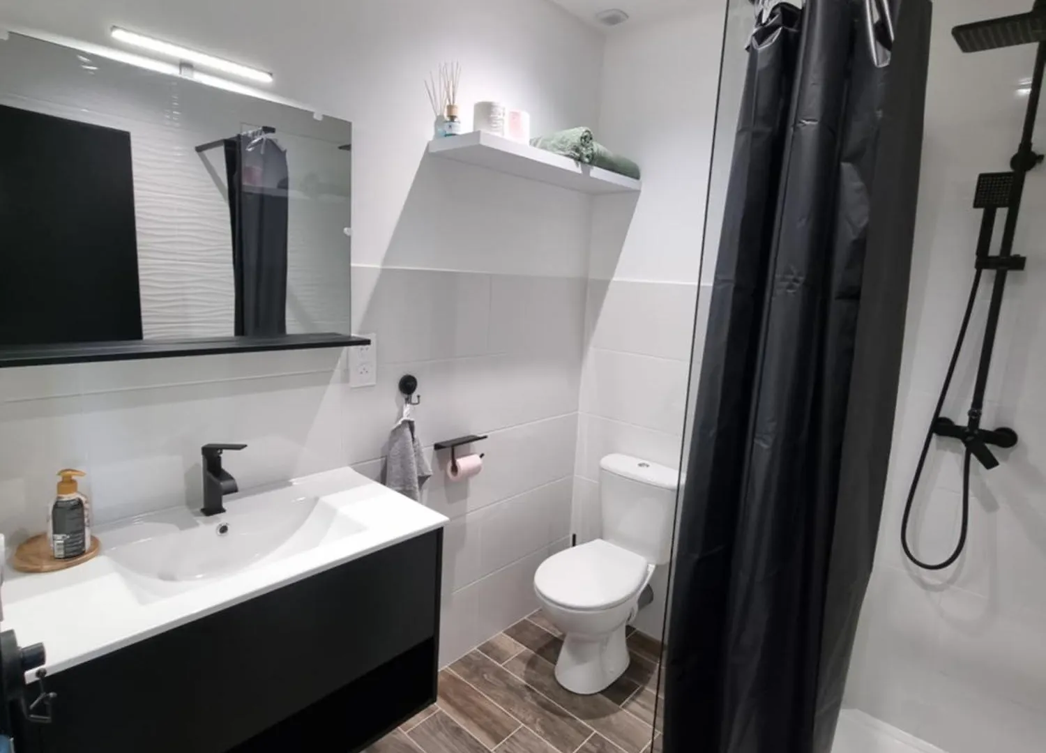 L'Opale Appartement Entier Bien Place Lourdes Lejlighed